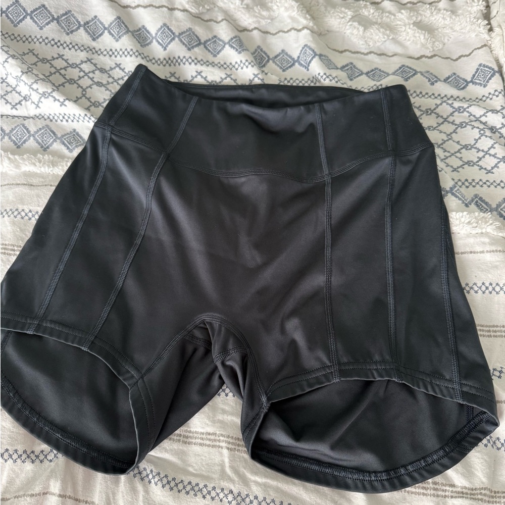 Gymshark Black Athletic Shorts with Form-Fitting Design